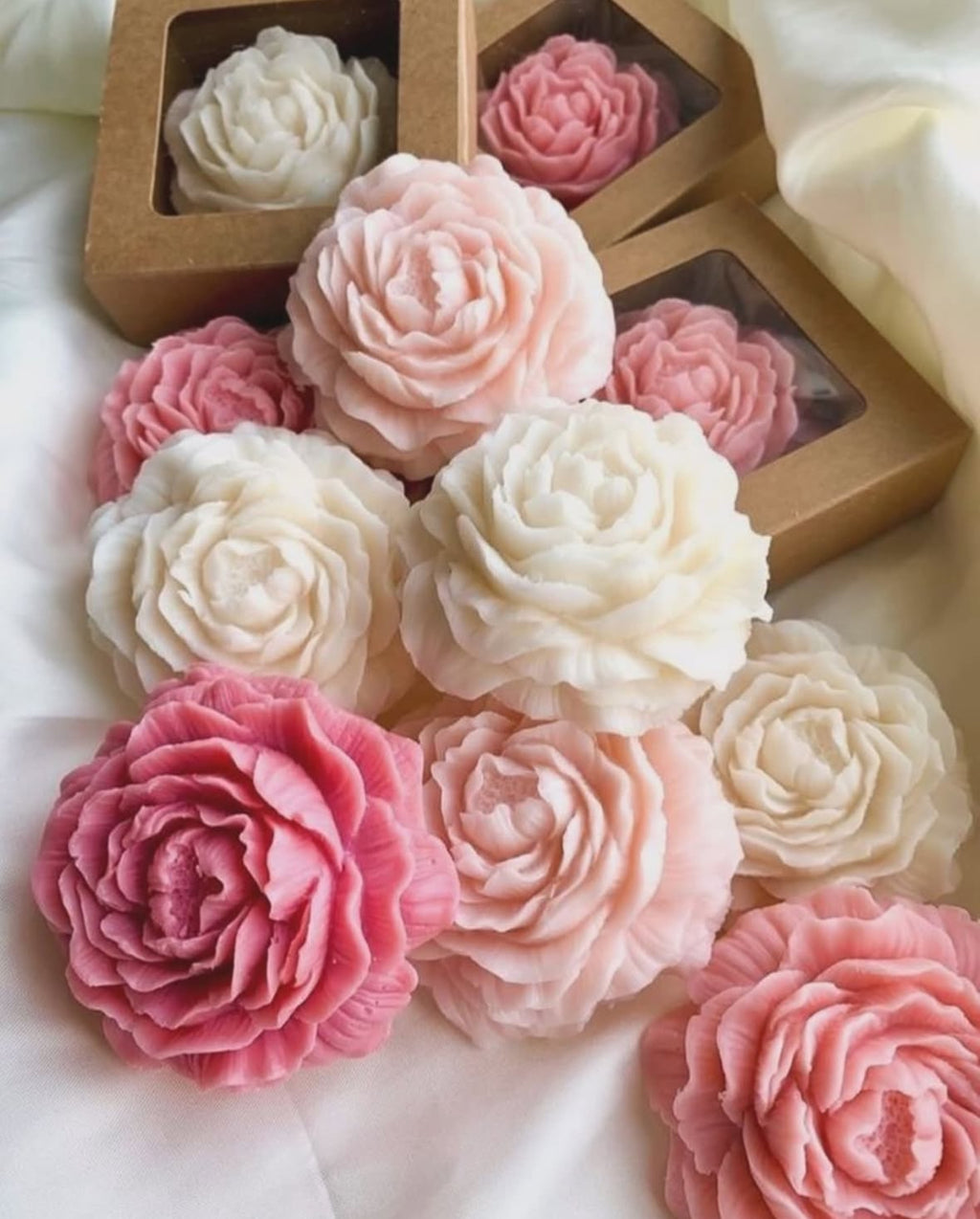 Blooming Peony Candle